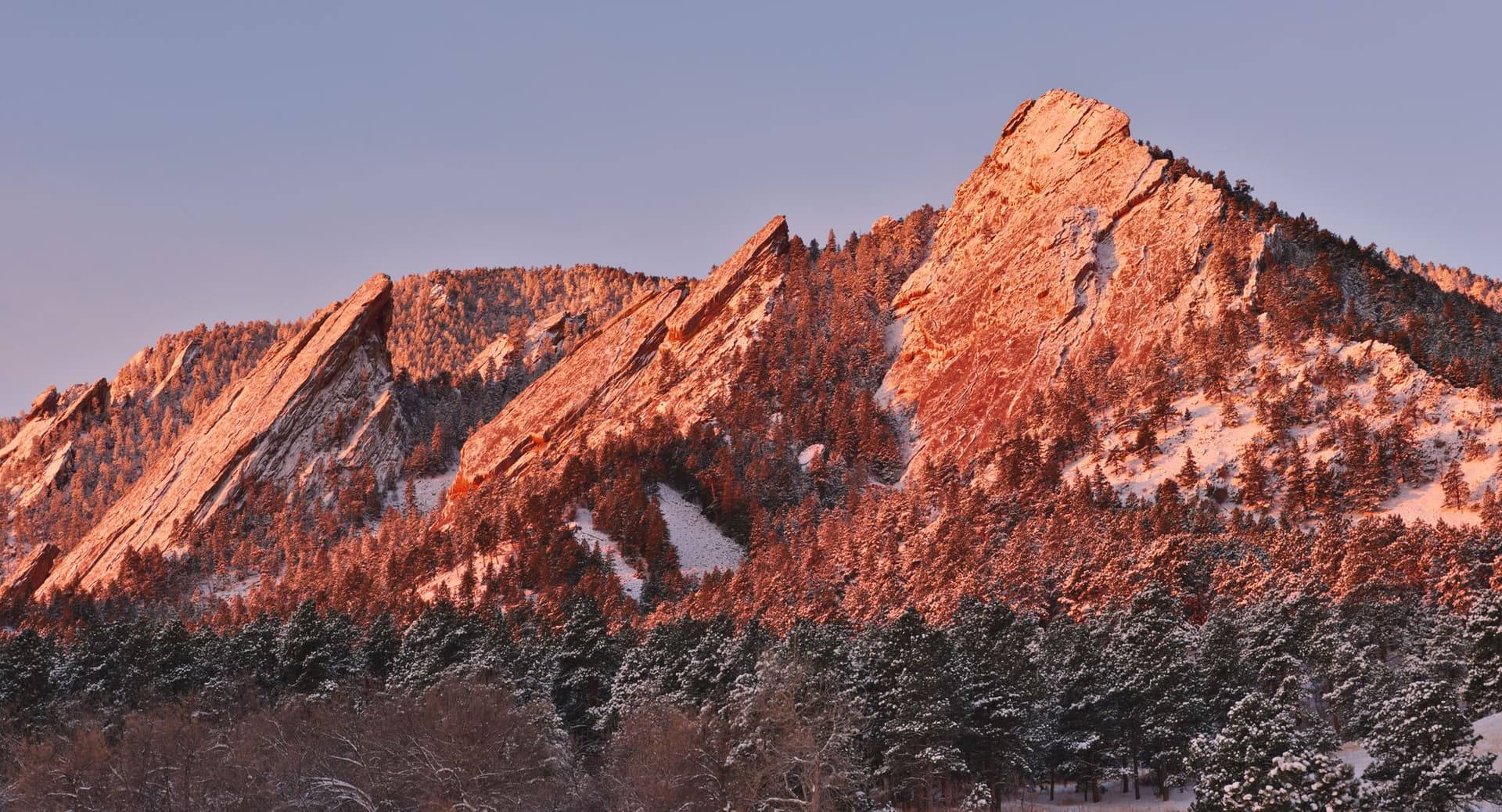 What to Pack for a Day Hike in Colorado: The 10 Essentials Checklist