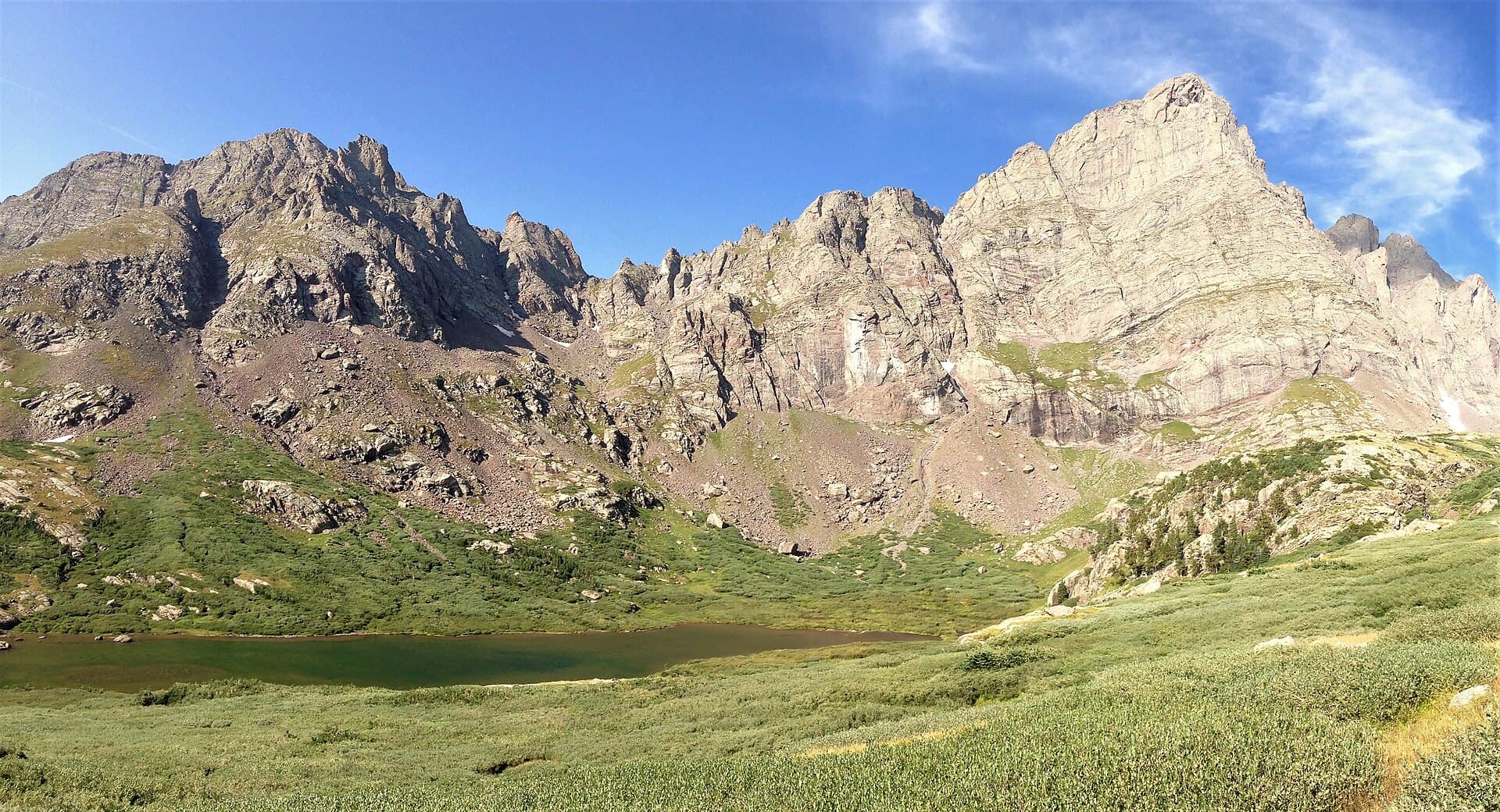 Crestone, Colorado: A Hiker's Guide to the State's Wildest Mountain Town (2026)